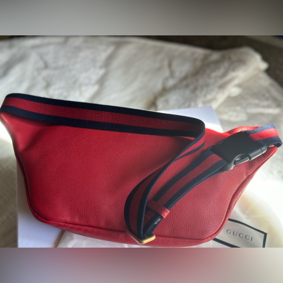 Gucci Bum Bag - Picture 3 of 3